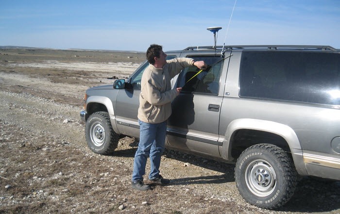 Araç üzerindeki GNSS anteniyle mobil haritalama hazırlığı