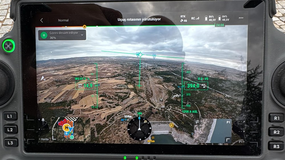 Monitoring a terrain mapping flight on a drone controller