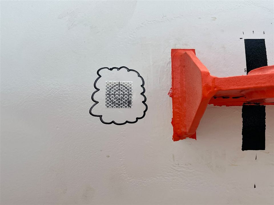 Reflective survey target used for industrial measurement
