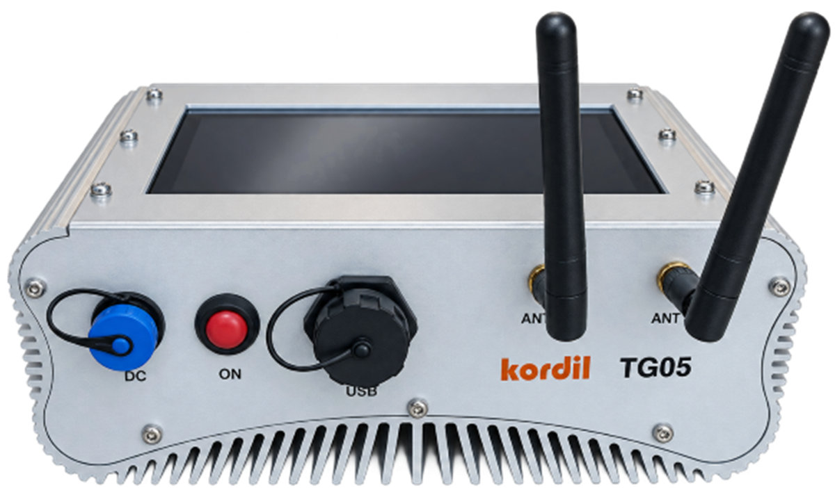 Kordil TG05 ünitesinin güç, USB ve anten bağlantıları