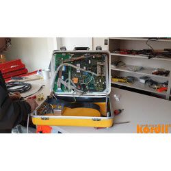 Saha çalışması için hazırlanmış ölçüm cihazları ve elektronik ekipman