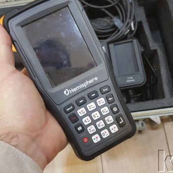 Hemisphere S321 GNSS Seti (2 adet, sabit ve gezici) — GNSS ölçüm kontrol ünitesi ve el tipi ekipman