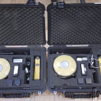 Topcon HiPer II GNSS Alıcıları (toplam 3 adet) — Taşıma çantasında GNSS ölçüm seti ve aksesuarları
