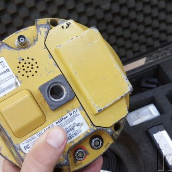 Topcon HiPer II GNSS Alıcıları (toplam 3 adet) — Taşıma çantasında GNSS ölçüm seti ve aksesuarları