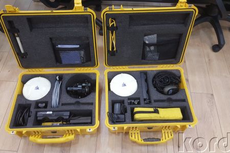 Trimble R8 Sabit ve Gezici + 35w UHF Set — Taşıma çantasında GNSS ölçüm seti ve aksesuarları