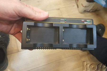 Trimble R8 Sabit ve Gezici + 35w UHF Set — GNSS ölçüm kontrol ünitesi ve el tipi ekipman