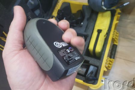 Trimble R8 Sabit ve Gezici + 35w UHF Set — GNSS ölçüm ekipmanı aksesuar detayı